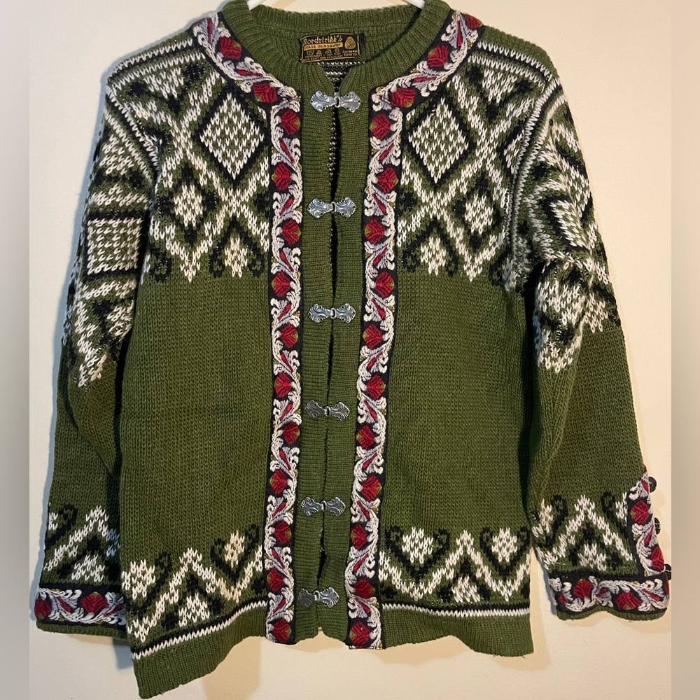 Nordstrikk vintage sweater